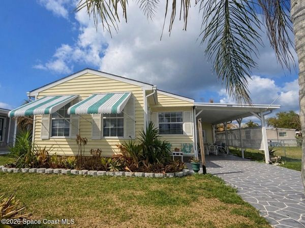 1027 Oriole Circle , Barefoot Bay, FL 32976