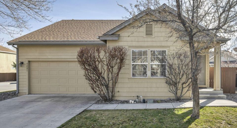 5421 Desert Peach Drive, Sparks, NV 89436 Photo