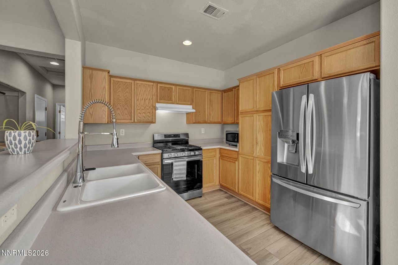 5421 Desert Peach Drive, Sparks, NV 89436 Photo