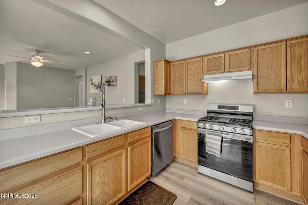 5421 Desert Peach Drive, Sparks, NV 89436 Photo