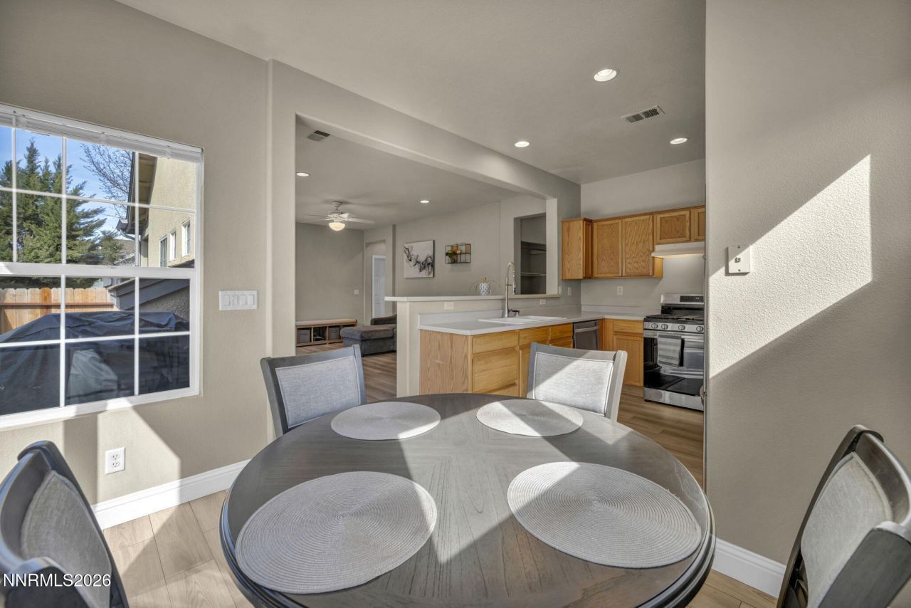 5421 Desert Peach Drive, Sparks, NV 89436 Photo