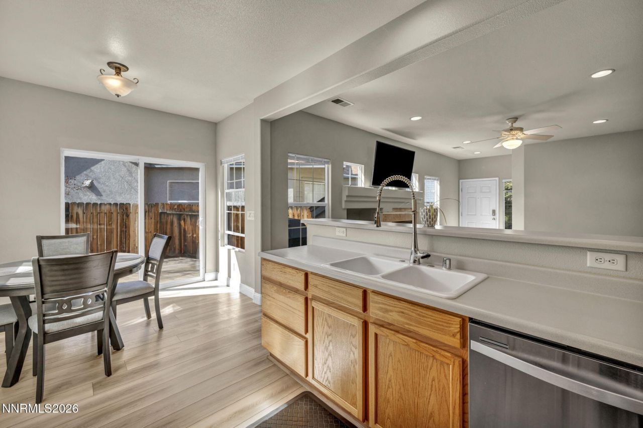 5421 Desert Peach Drive, Sparks, NV 89436 Photo