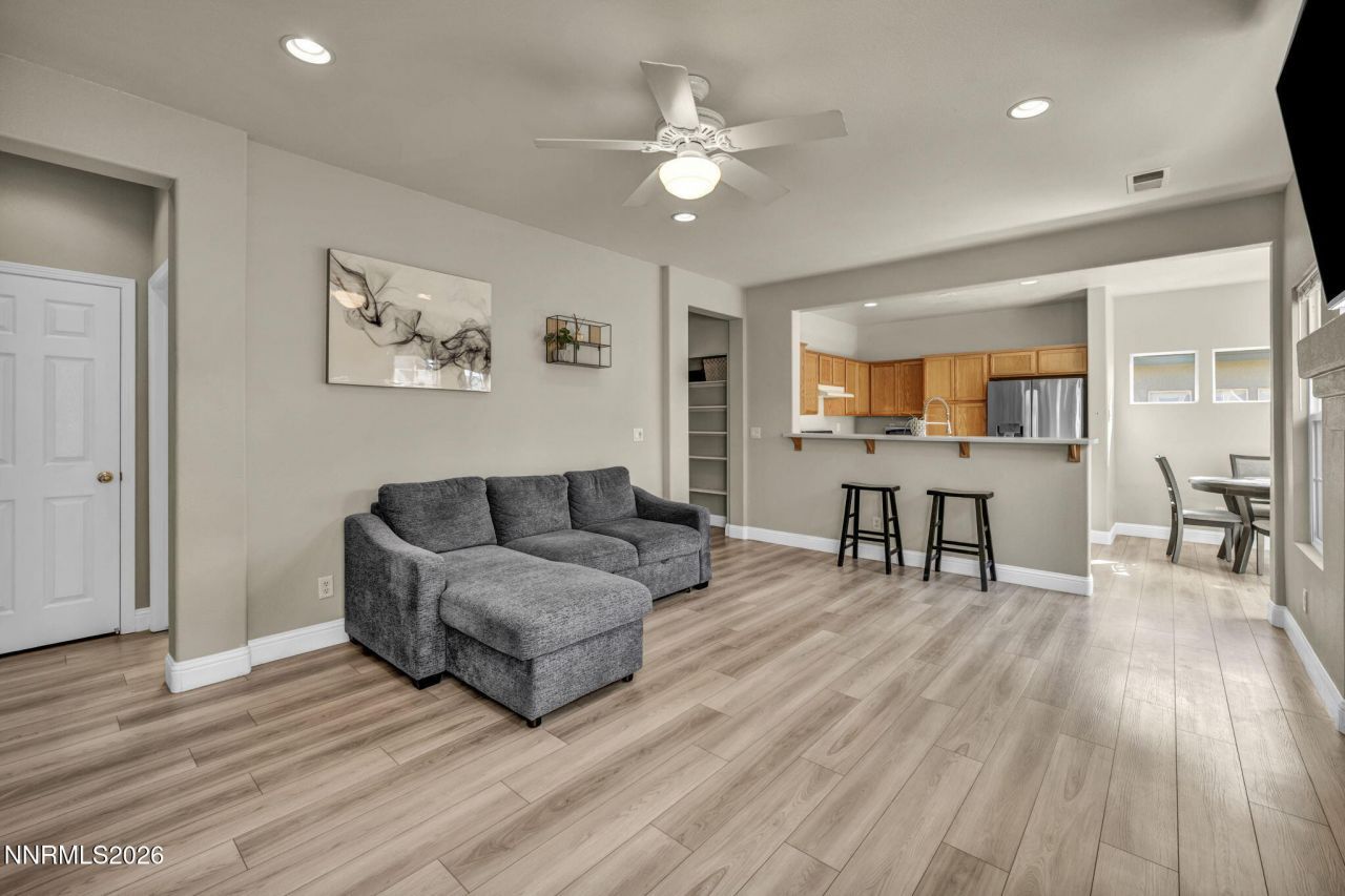 5421 Desert Peach Drive, Sparks, NV 89436 Photo