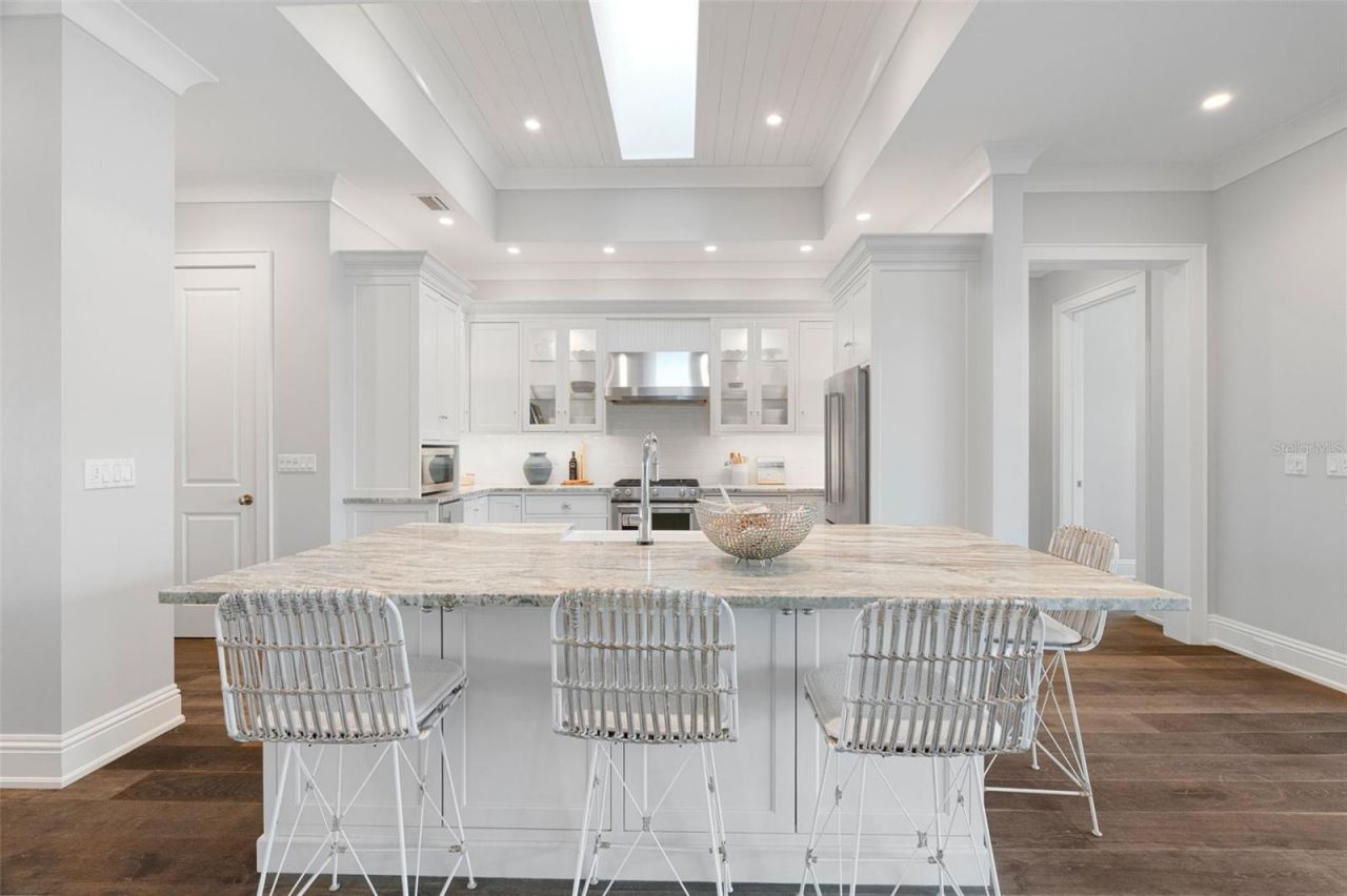 5569 Cape Leyte Drive, Sarasota, FL 34242 Photo