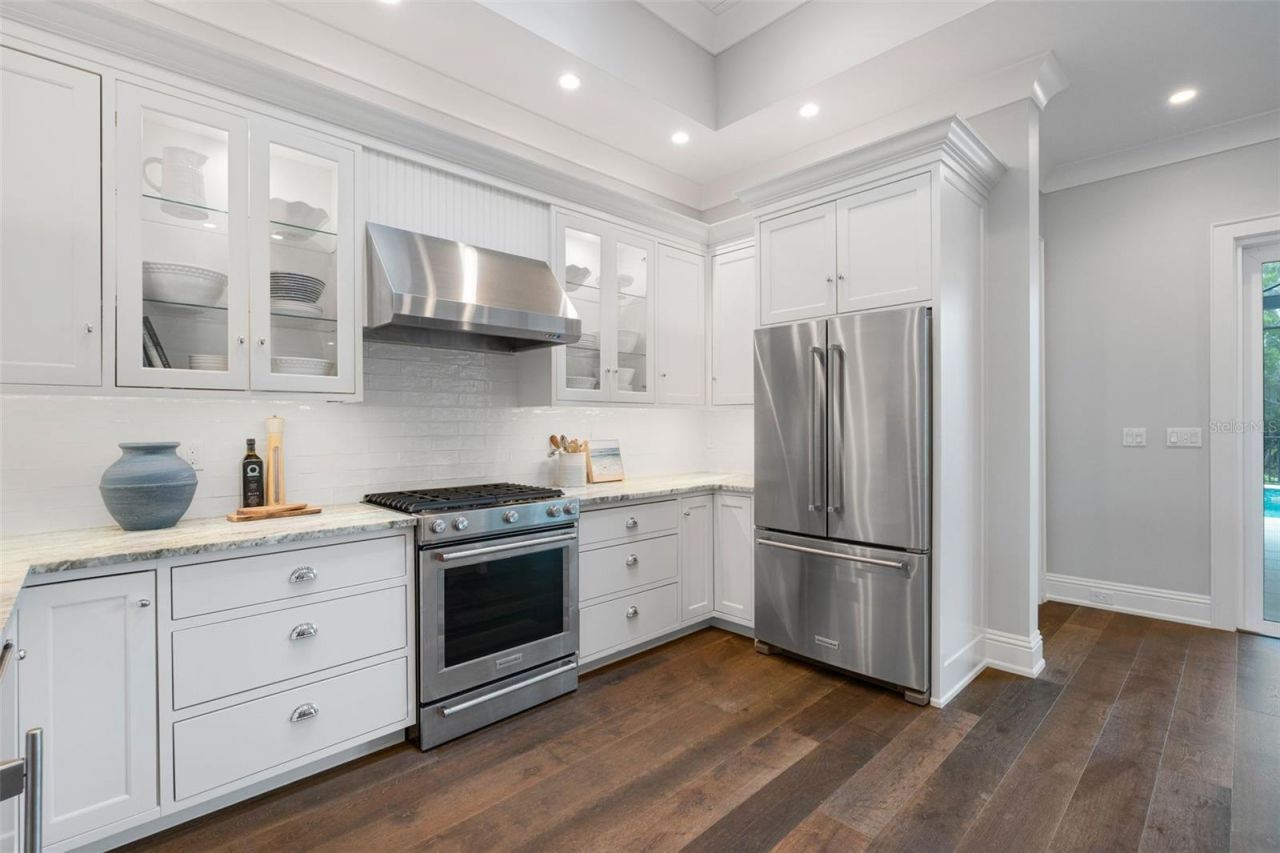 5569 Cape Leyte Drive, Sarasota, FL 34242 Photo