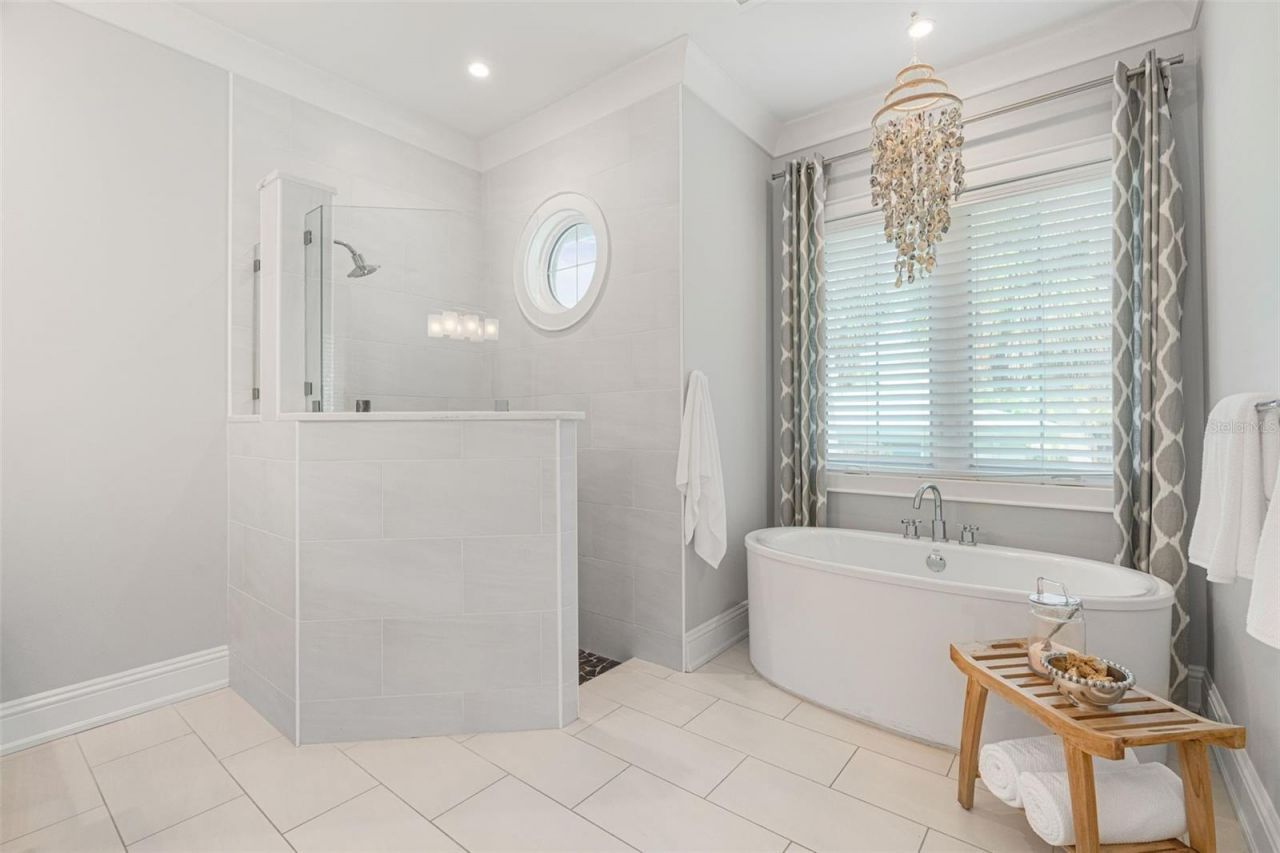 5569 Cape Leyte Drive, Sarasota, FL 34242 Photo