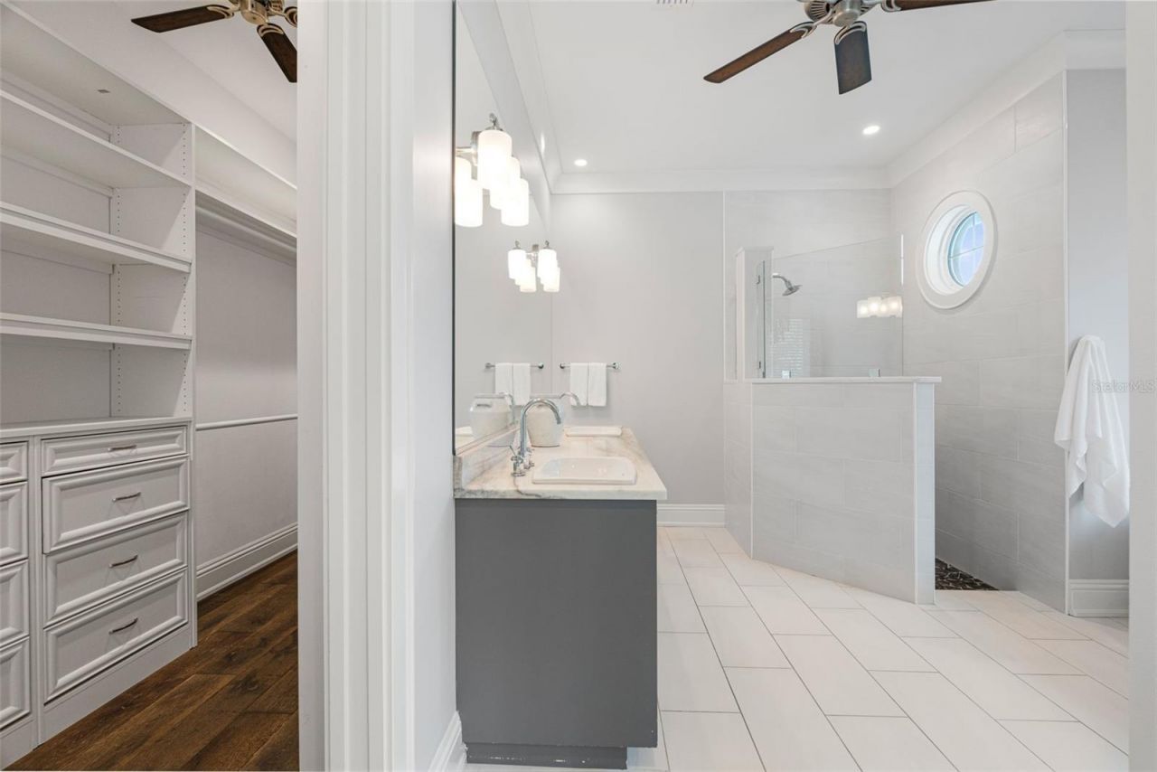 5569 Cape Leyte Drive, Sarasota, FL 34242 Photo