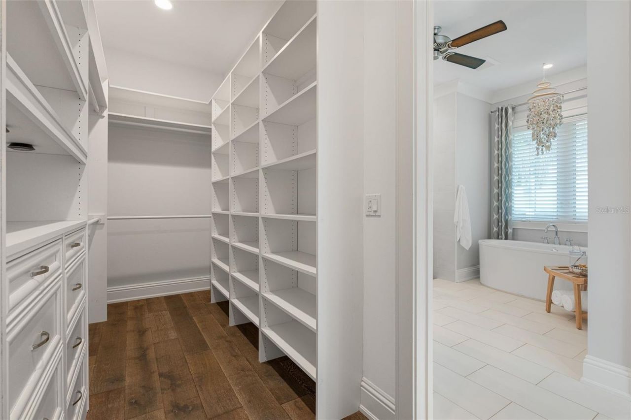 5569 Cape Leyte Drive, Sarasota, FL 34242 Photo