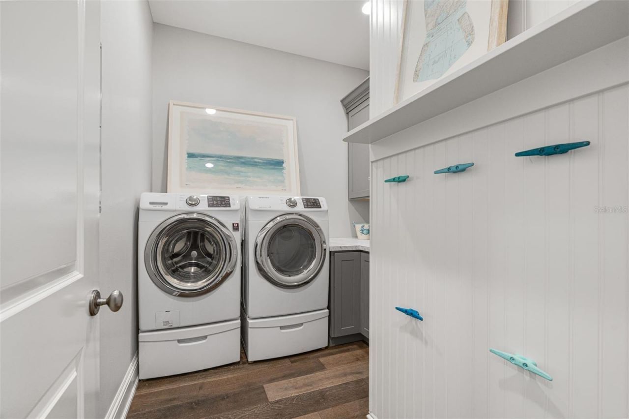 5569 Cape Leyte Drive, Sarasota, FL 34242 Photo