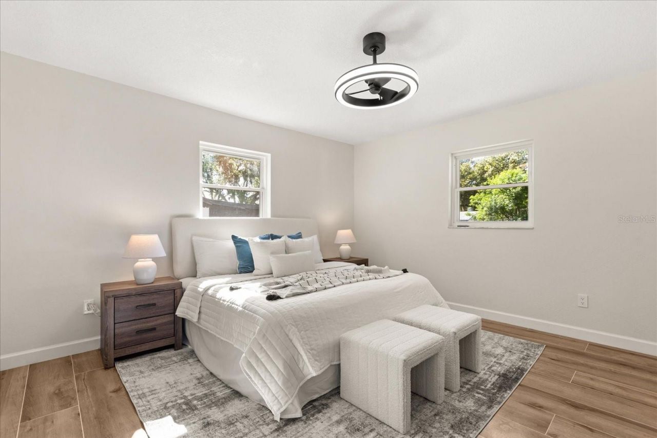 310 E Gulley Avenue , Oakland, FL 34760 Photo