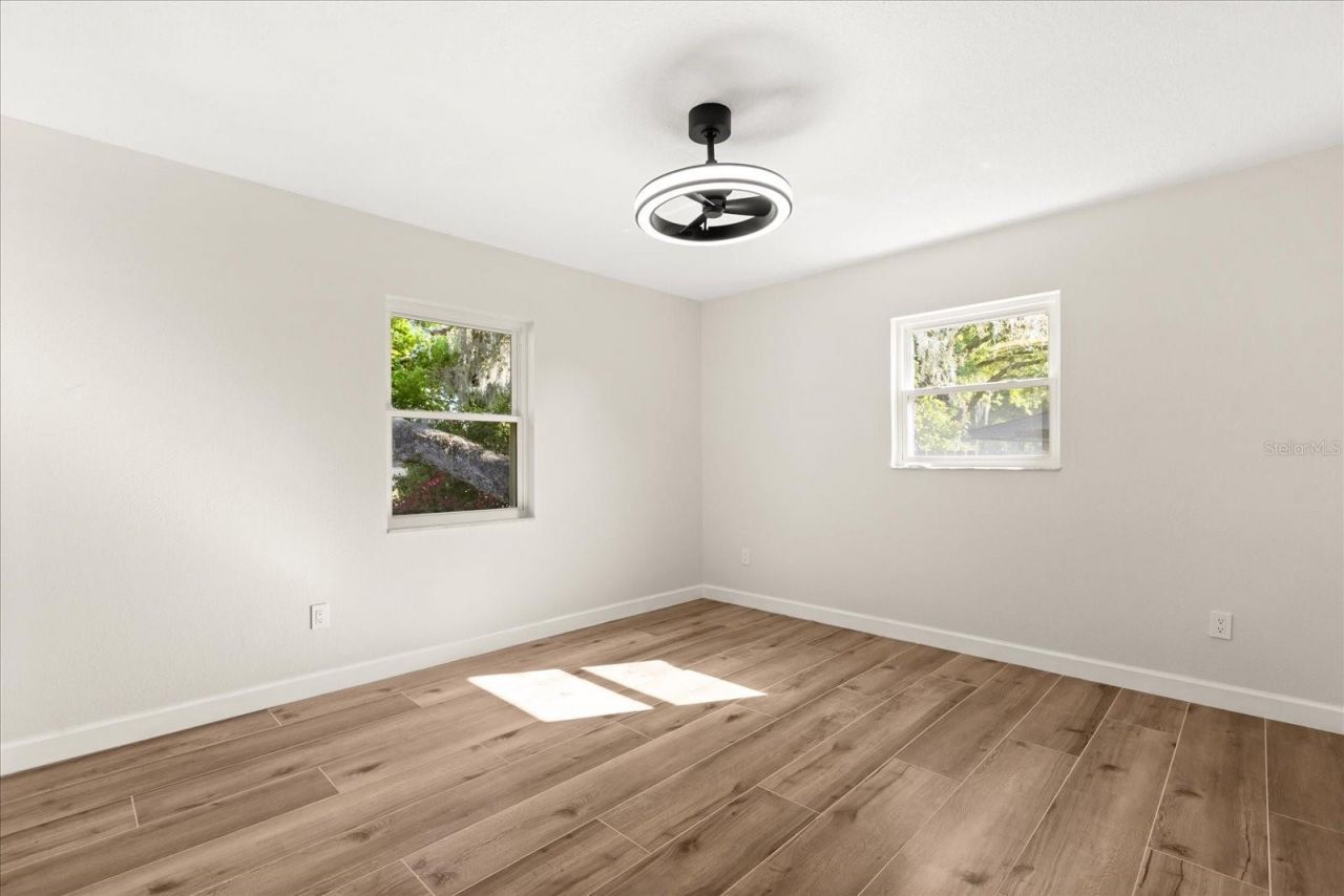 310 E Gulley Avenue , Oakland, FL 34760 Photo