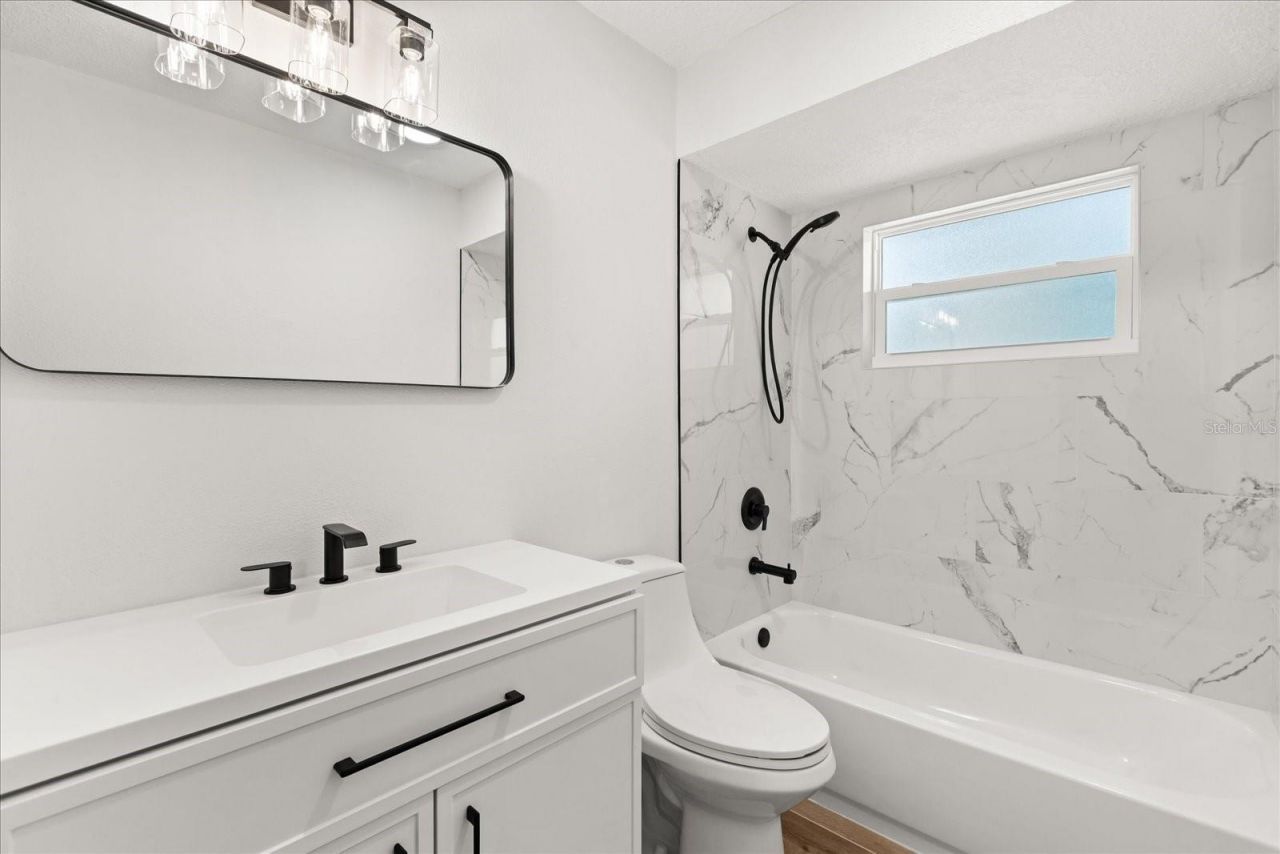 310 E Gulley Avenue , Oakland, FL 34760 Photo