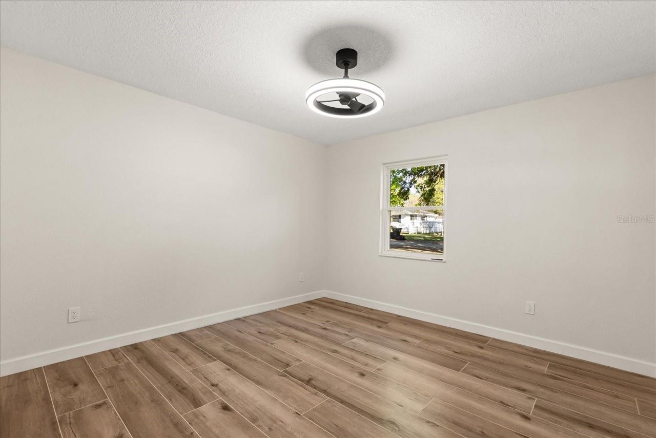 310 E Gulley Avenue , Oakland, FL 34760 Photo