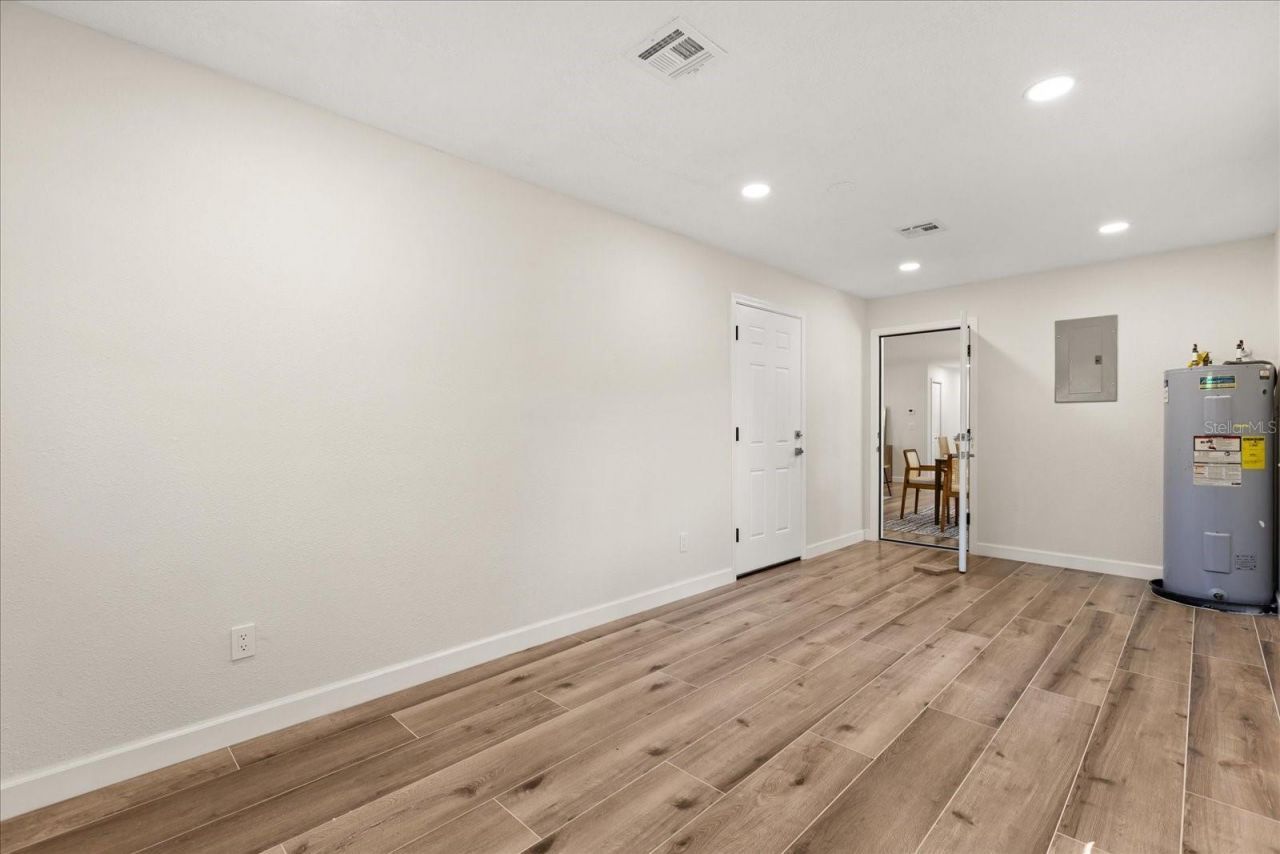 310 E Gulley Avenue , Oakland, FL 34760 Photo