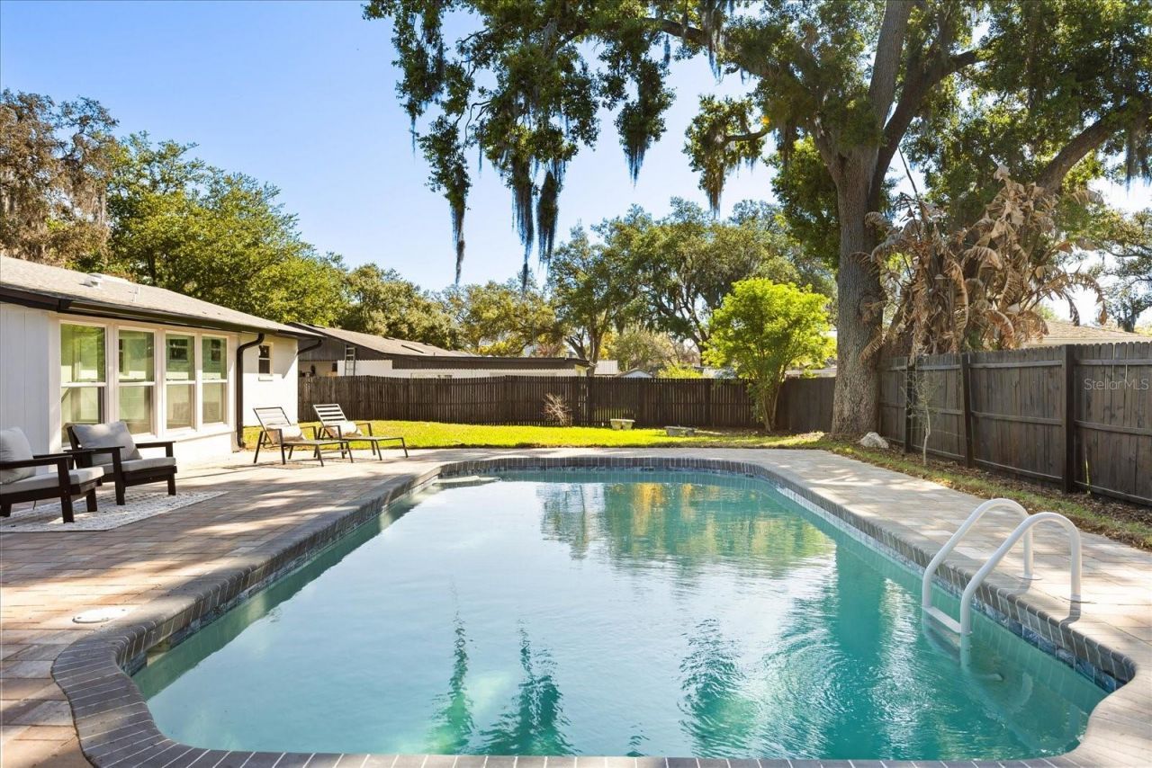 310 E Gulley Avenue , Oakland, FL 34760 Photo