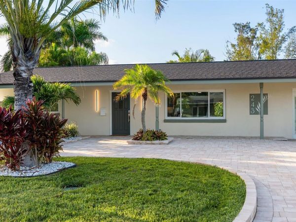 243 45TH AVENUE NE, ST PETERSBURG, FL 33703