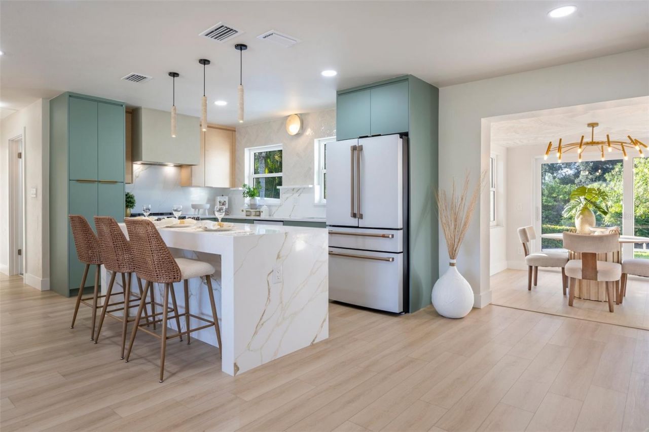 243 45th Avenue Ne, Saint Petersburg, FL 33703 Photo