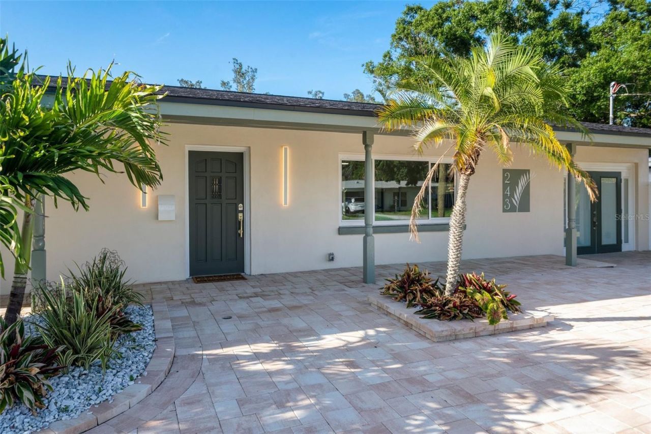 243 45th Avenue Ne, Saint Petersburg, FL 33703 Photo