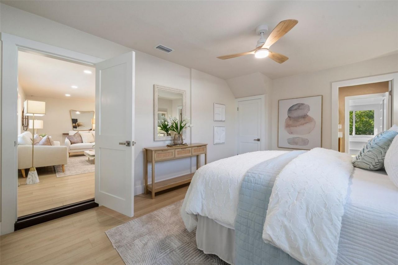 243 45th Avenue Ne, Saint Petersburg, FL 33703 Photo