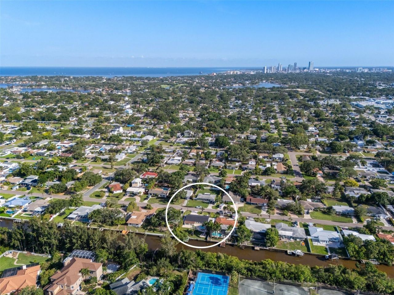 243 45th Avenue Ne, Saint Petersburg, FL 33703 Photo