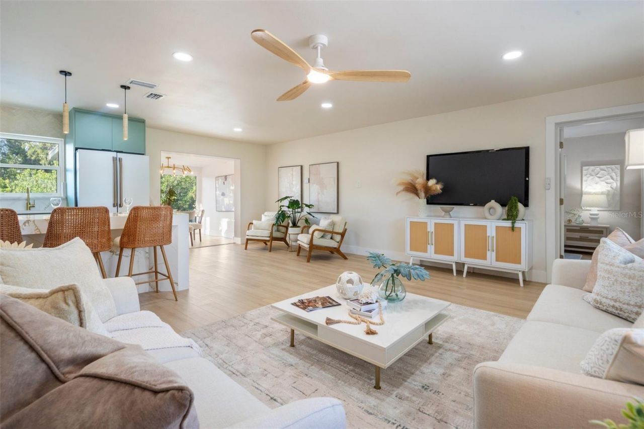 243 45th Avenue Ne, Saint Petersburg, FL 33703 Photo