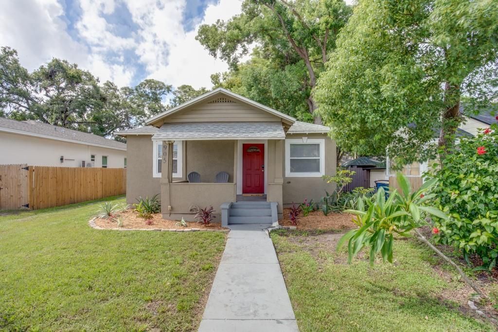 905 Plaza Street, Clearwater, FL 33755 Main Photo