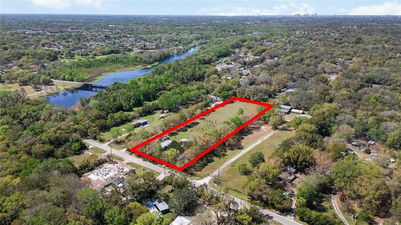 2700 Aein Road, Orlando, FL 32817 Photo