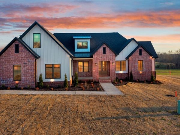 18309 Pepper Hills Drive , Siloam Springs, AR 72761