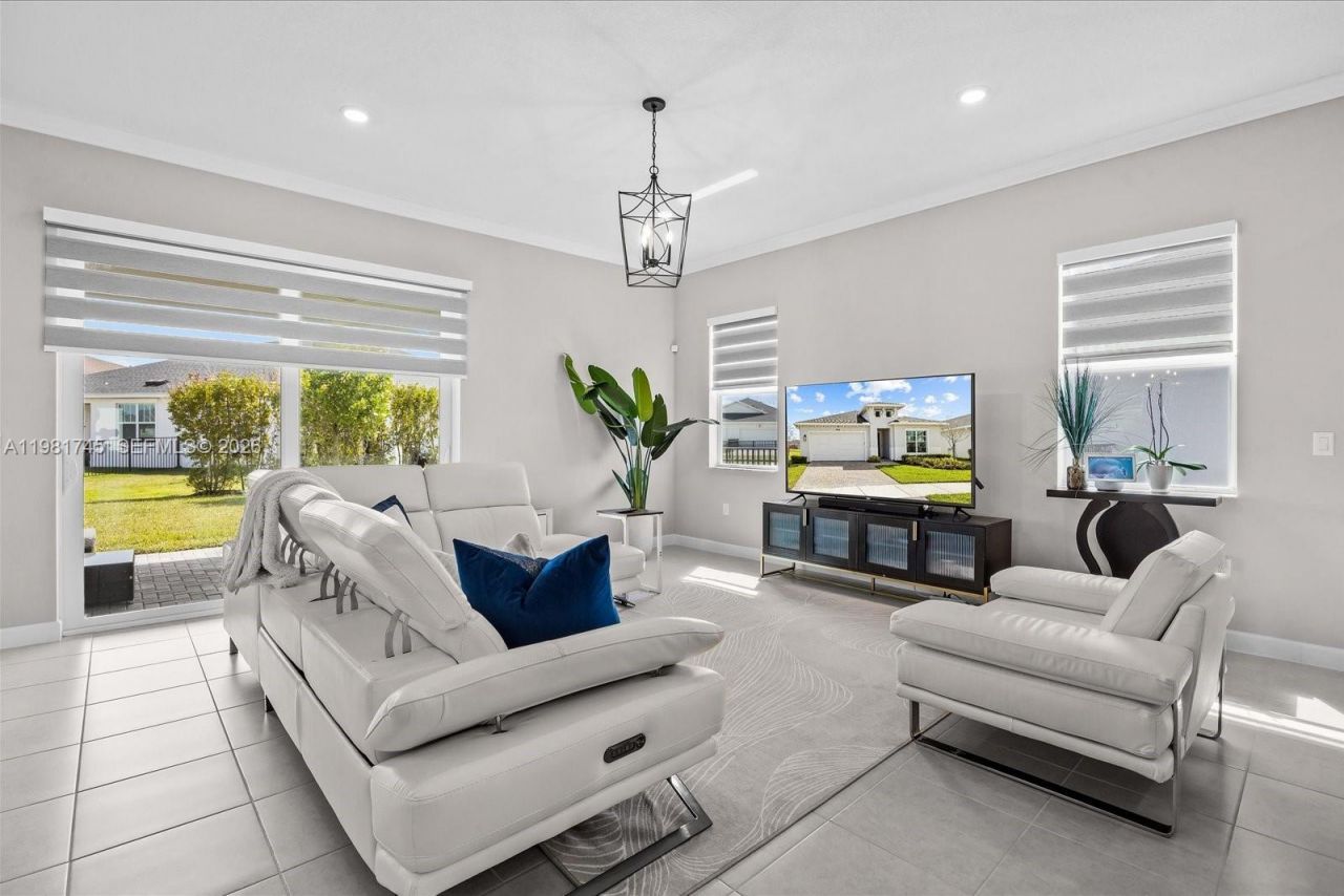 1204 SE Woodbine Rd , Port Saint Lucie, FL 34984 Photo