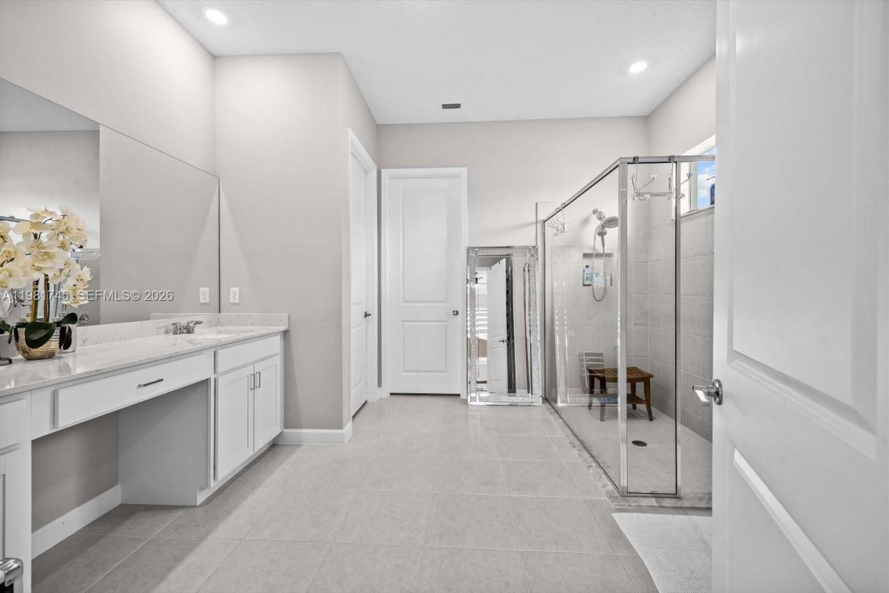 1204 SE Woodbine Rd , Port Saint Lucie, FL 34984 Photo