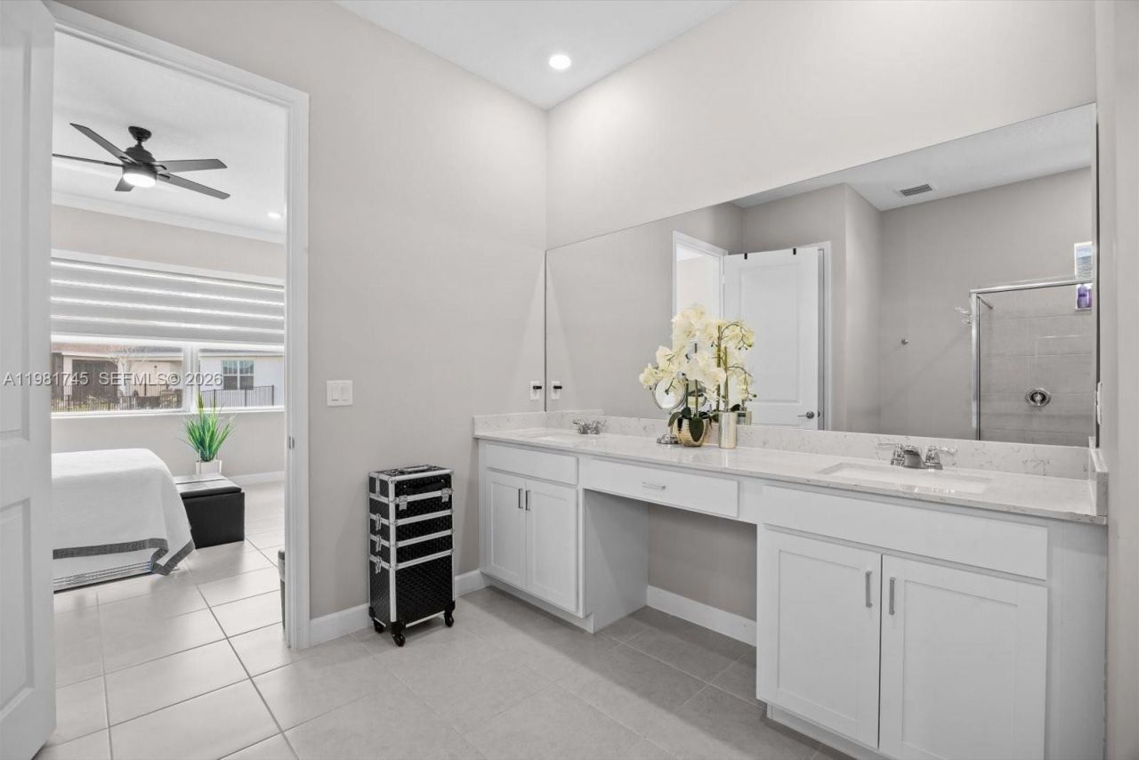 1204 SE Woodbine Rd , Port Saint Lucie, FL 34984 Photo