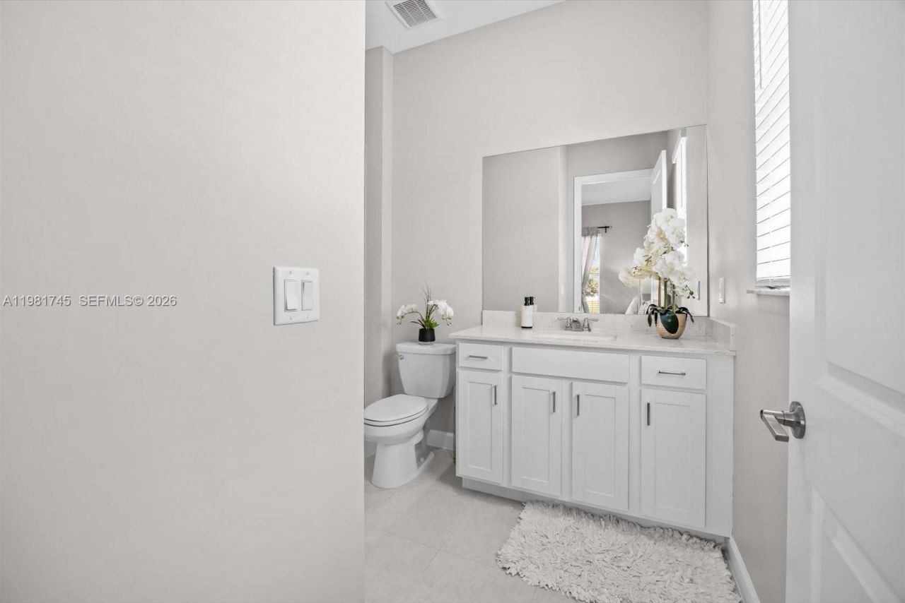 1204 SE Woodbine Rd , Port Saint Lucie, FL 34984 Photo