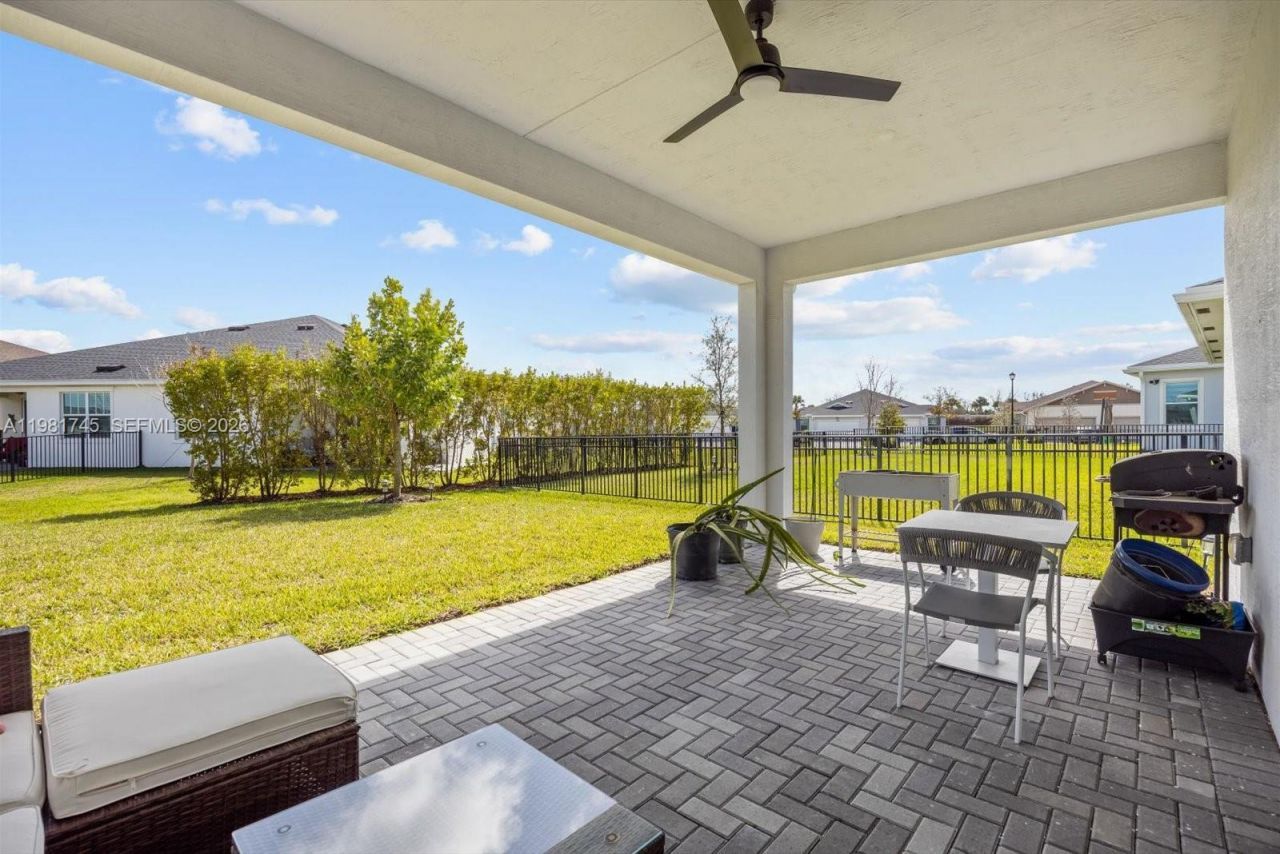 1204 SE Woodbine Rd , Port Saint Lucie, FL 34984 Photo