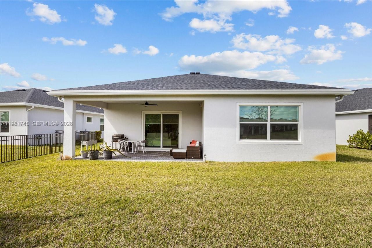 1204 SE Woodbine Rd , Port Saint Lucie, FL 34984 Photo