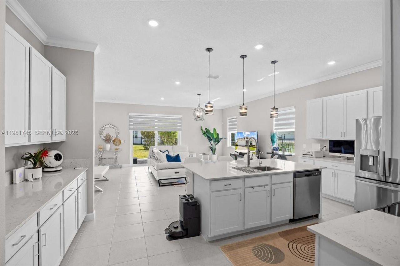 1204 SE Woodbine Rd , Port Saint Lucie, FL 34984 Photo