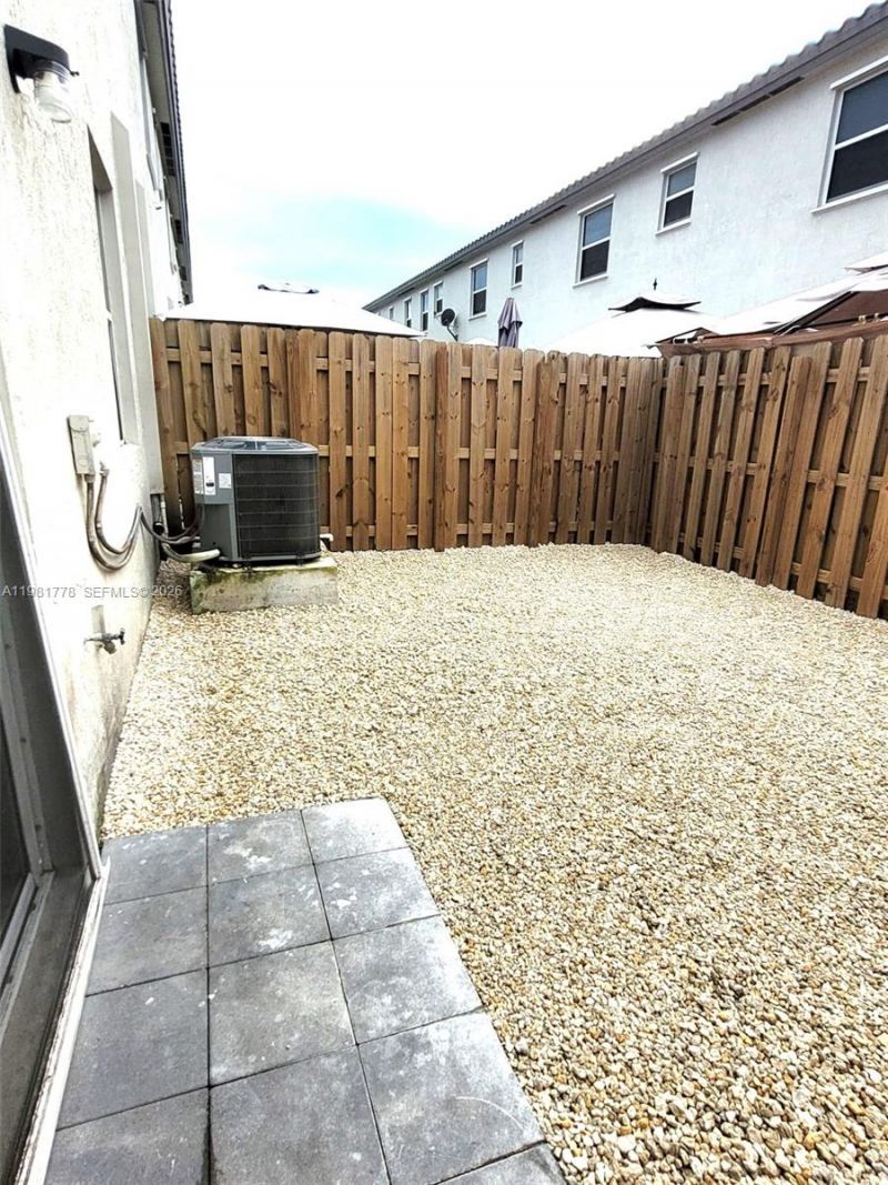 2685 SE 13th St , Homestead, FL 33035 Photo