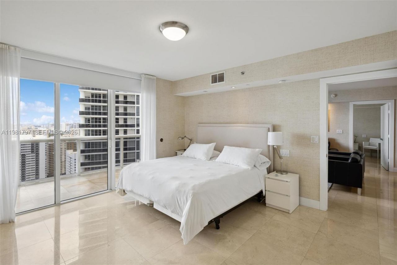 1830 S Ocean Dr, Unit 2904, Hallandale Beach, FL 33009 Photo