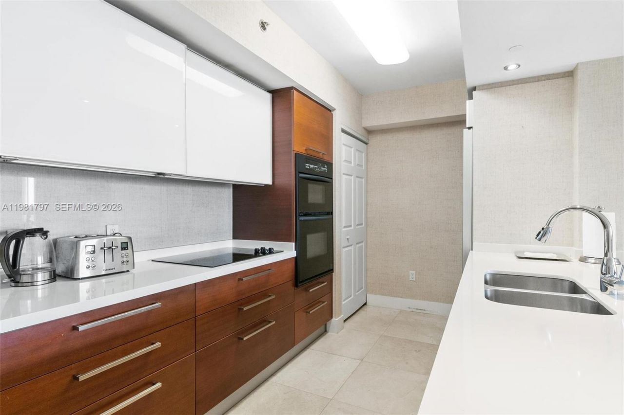 1830 S Ocean Dr, Unit 2904, Hallandale Beach, FL 33009 Photo