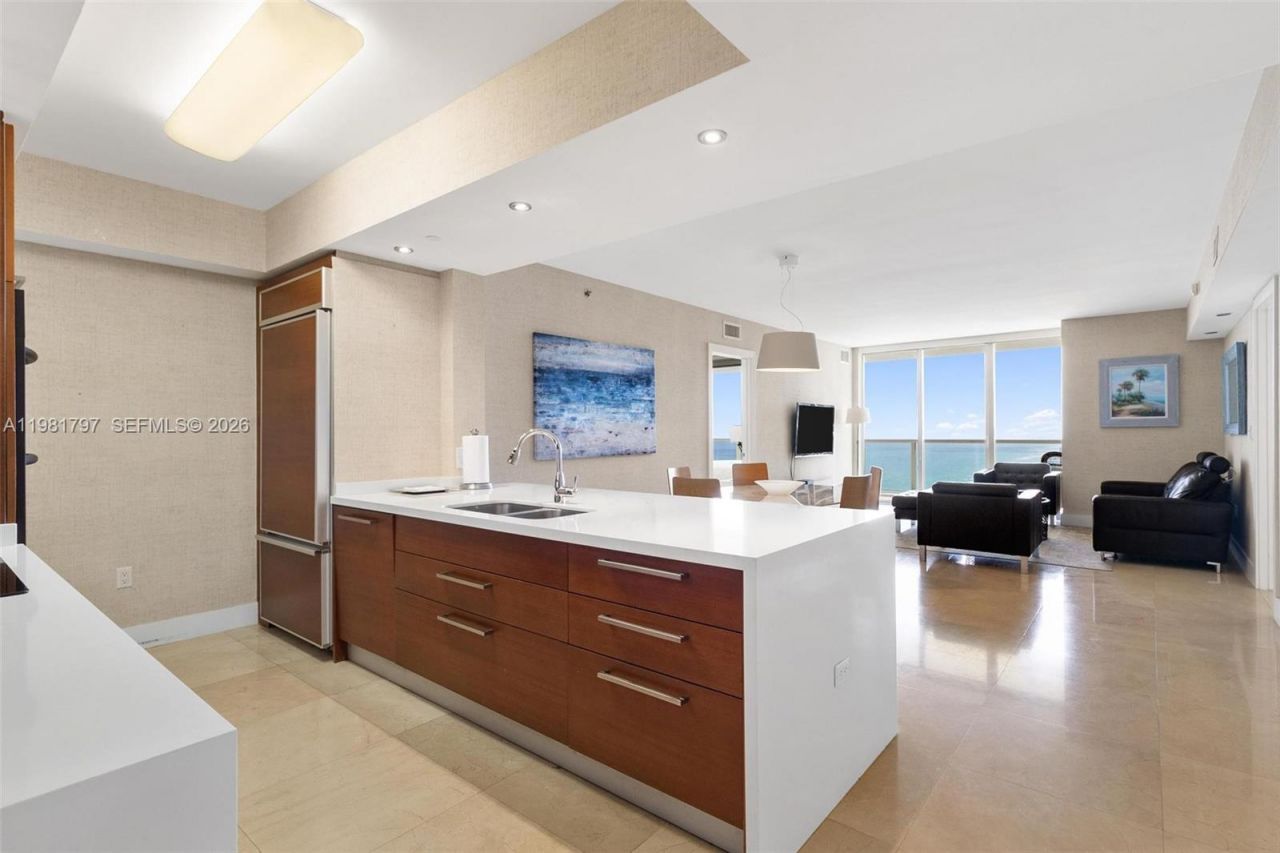 1830 S Ocean Dr, Unit 2904, Hallandale Beach, FL 33009 Photo