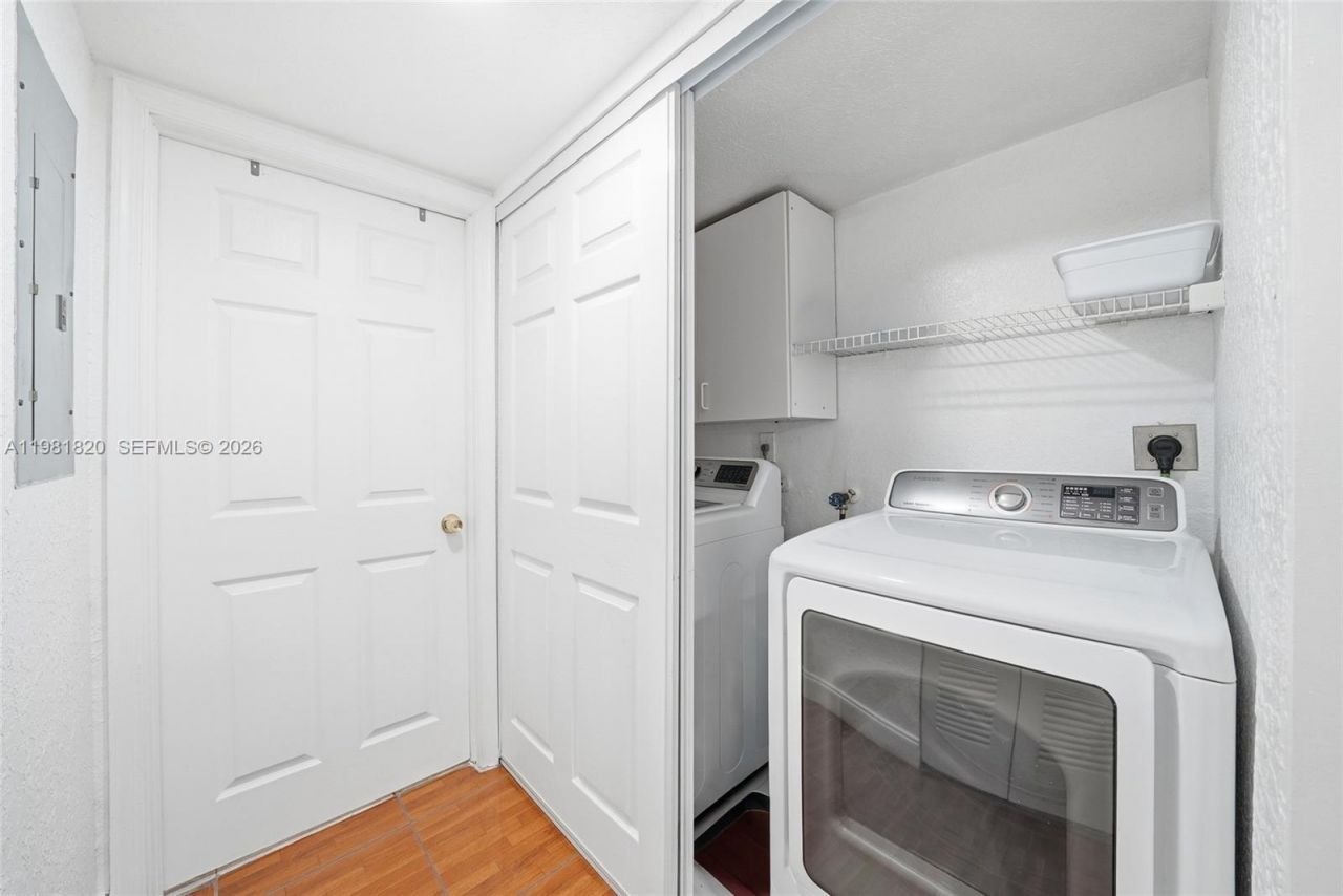 2875 NW 9th Ct, Fort Lauderdale, FL 33311 Photo