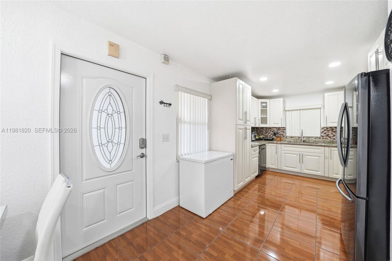 2875 NW 9th Ct, Fort Lauderdale, FL 33311 Photo