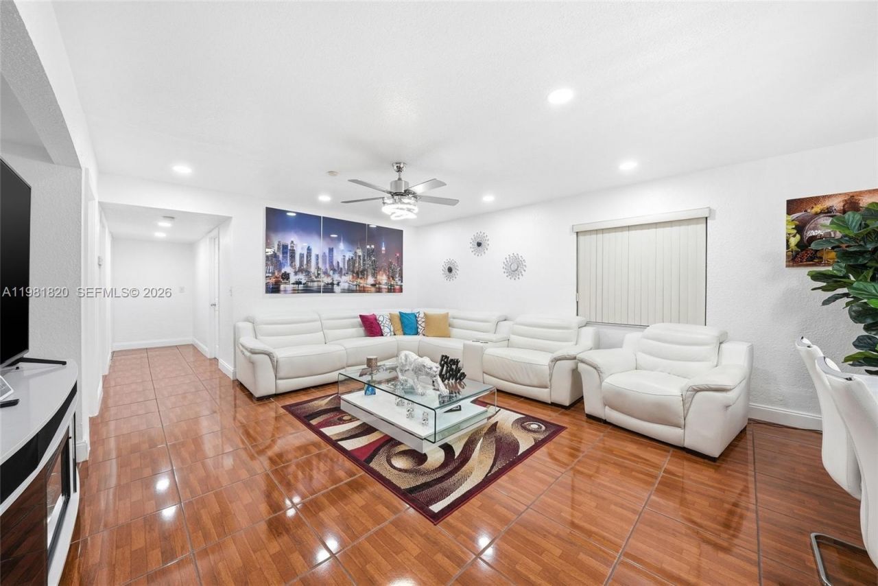 2875 NW 9th Ct, Fort Lauderdale, FL 33311 Photo