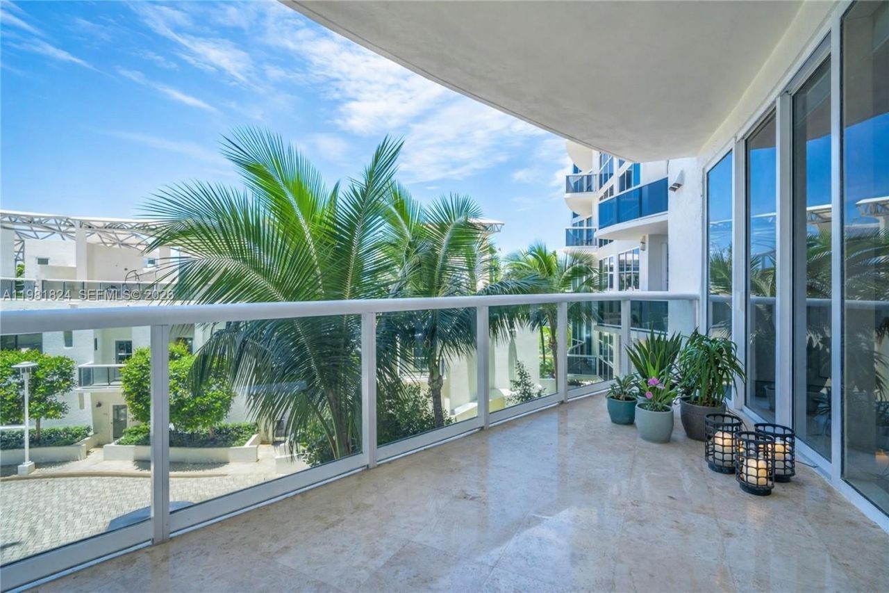 400 Alton Rd, Unit 407, Miami Beach, FL 33139 Photo