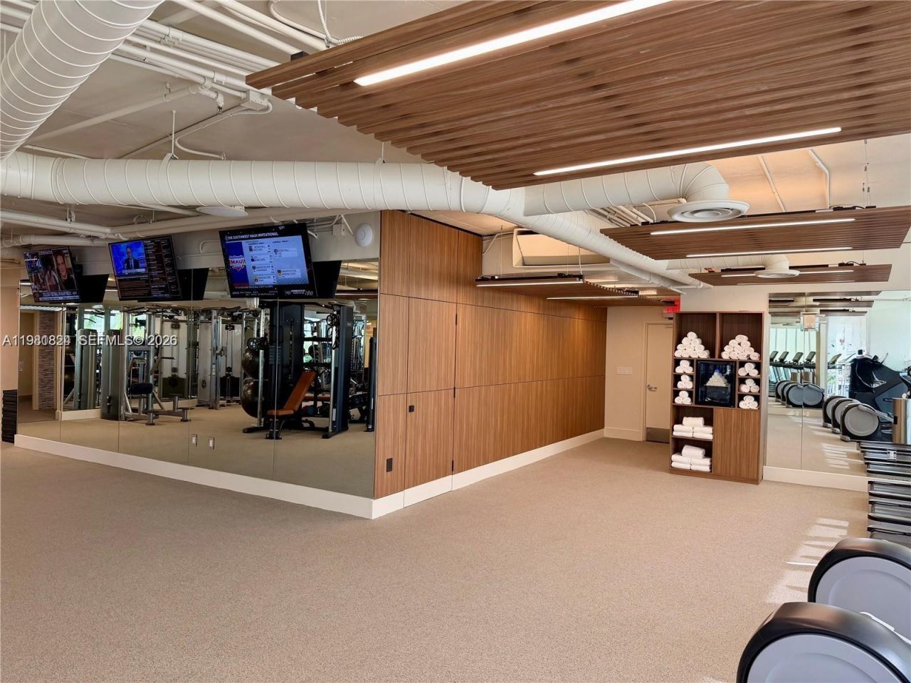 400 Alton Rd, Unit 407, Miami Beach, FL 33139 Photo