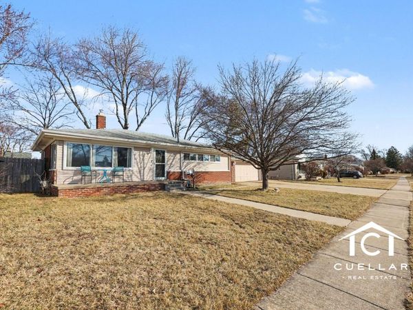 22521 E Schafer Street, Clinton Twp, MI 48035