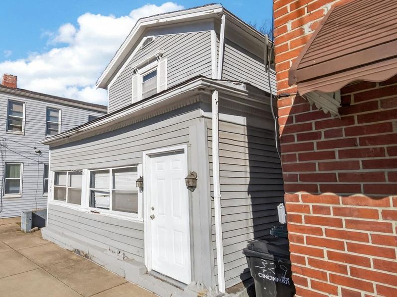 329 Stanley Avenue, Cincinnati, OH 45226 Photo 3