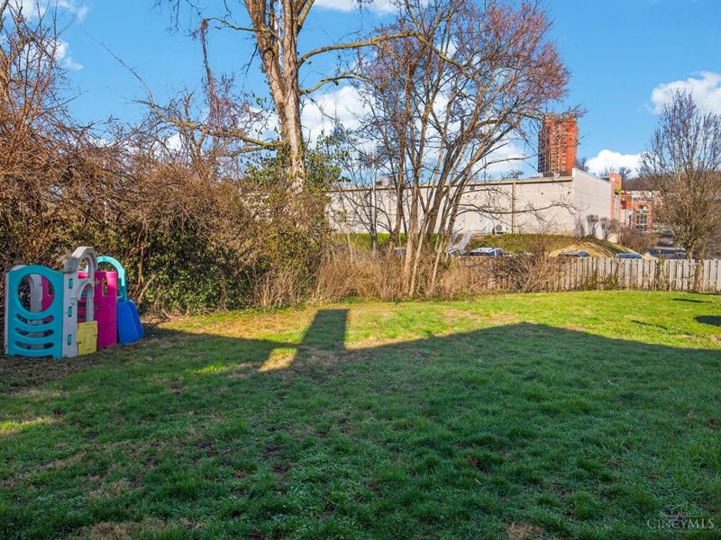 329 Stanley Avenue, Cincinnati, OH 45226 Photo 8