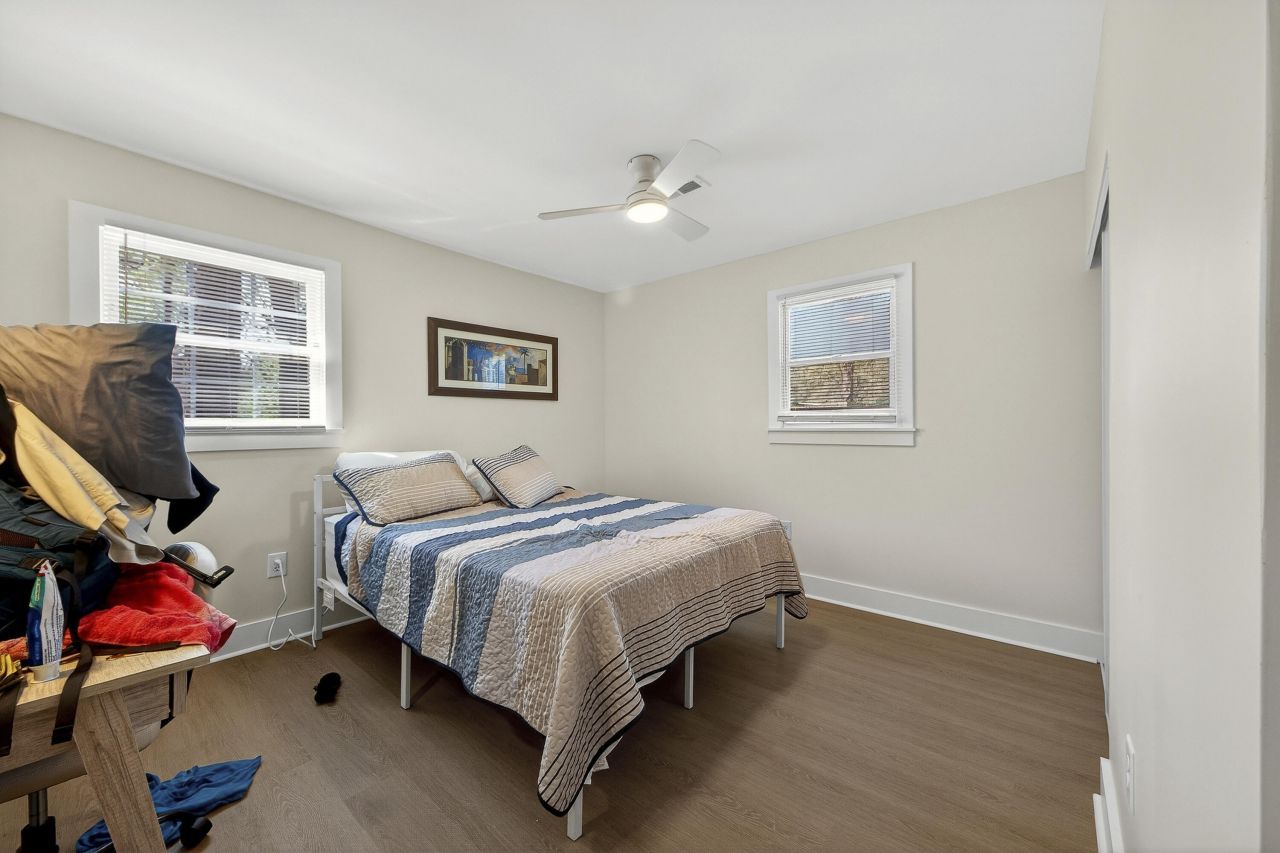 908 King Richard Drive Photo 14