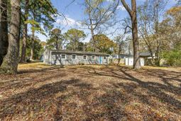 908 King Richard Drive photo 4