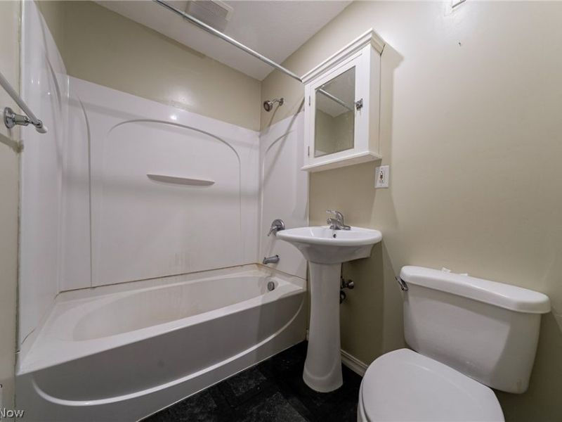 5224 W 48th Street , Parma, OH 44134 Photo 14